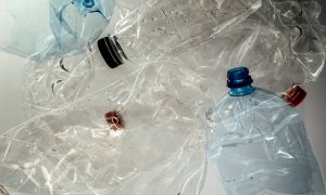 Noi obligații pentru firme și schimbări pentru consumatori pentru reciclarea plasticului