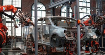 Acord Mercedes-Benz pentru producția cu oțel verde a modelelor electrice