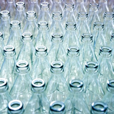 Inițiativa europeană prin care România ar putea recicla mai eficient sticla