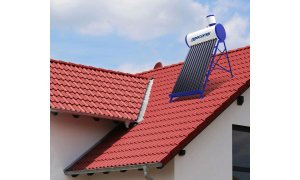 Românii, tot mai interesați de panourile solare pentru încălzirea apei menajere