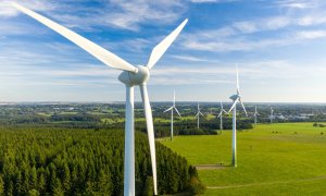 Studiu: Peste 30% din energia planetei este produsă din surse nepoluante