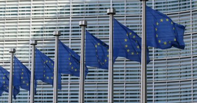 Uniunea Europeană accelerează decarbonizarea transportului de mare tonaj