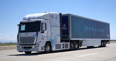 Hyundai prezintă primul camion cu hidrogen din lume ce poate conduce fără șofer