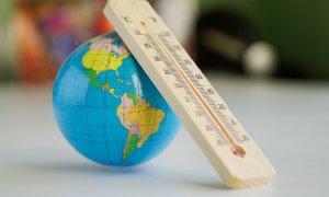 The first year with record-breaking temperatures globally, completed by May