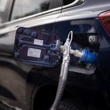 DKV Mobility inaugurează prima rețea de stații de alimentare cu CNG din România