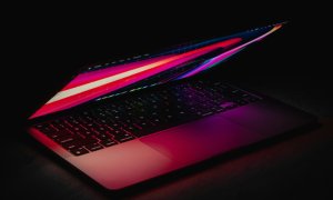 Firmele din Europa fac tranziția de la cumpărare la abonament pentru laptopuri