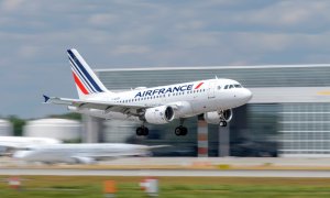 Două companii aeriene vor 2 miliarde de litri de SAF pentru zboruri „verzi”