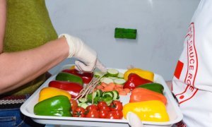 O masă caldă în centrele E.G.A.L. pentru copiii din zone defavorizate