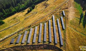 O companie românească folosește energia solară ca să putem schia sustenabil