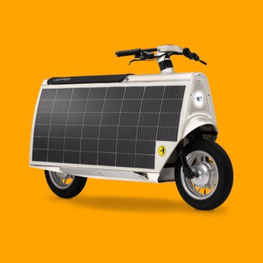 Scuterul electric pentru oraș pe care îl încarci gratis oriunde mergi