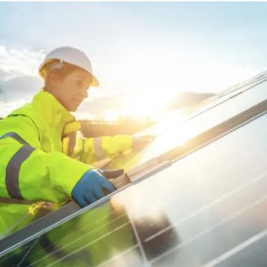 InnoEnergy: peste 100.000 de persoane instruite pentru domeniul energiei verzi