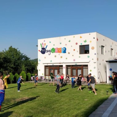 Simtel Team installs solar panels for an association in Bucharest