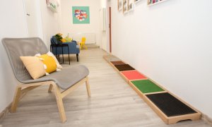 BCR finanțează cu 5 milioane de lei ONG-ul Help Autism