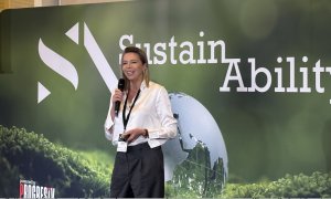 Compania din România ce împachetează produsele în hârtie sustenabilă din frunze