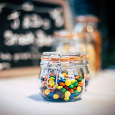 Mars introduce borcane de plastic 100% reciclate și reciclabile pentru dulciuri
