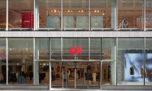 Raportul de sustenabilitate H&M: haine din materiale reciclate și resurse curate în lanțul de aprovizionare