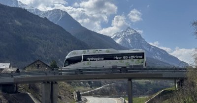 Record în Europa. 2.500 km parcurși sustenabil cu un autocar pe hidrogen