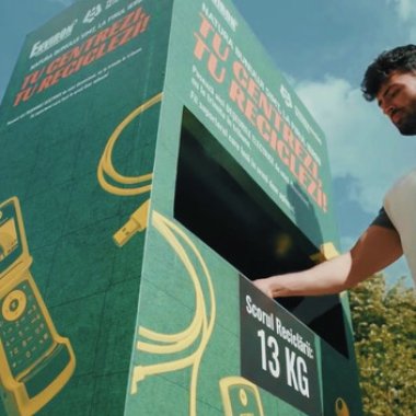 Bilete gratuite la EURO U19 pentru suporterii care reciclează electronice mici