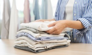 Reciclare haine - Ghid complet pentru gestionarea sustenabilă a hainelor second-hand