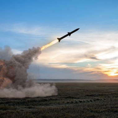 Cum putem "bombarda" cerul cu rachete pentru a răci Planeta