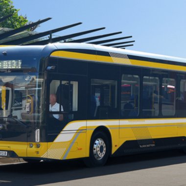 Chinezii care cuceresc piața auto din România au și autobuze cu autonomie 700 de km