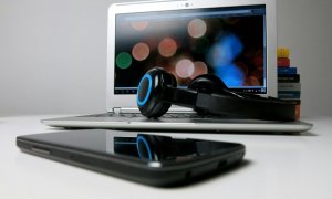 Rabla la închirieri de electronice: predai un gadget vechi și primești bani