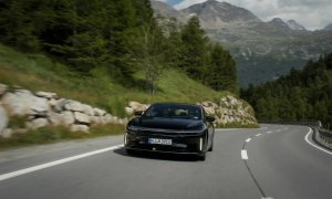 Record de autonomie în Alpi: 1.200 de kilometri cu un „plin” de curent