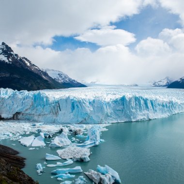 Retragerea record a ghețarului Hektoria: ce înseamnă pentru Antarctica