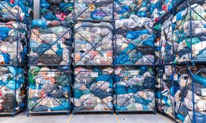 România gestionează deficitar deșeurile textile. Ce soluții avem la dispoziție