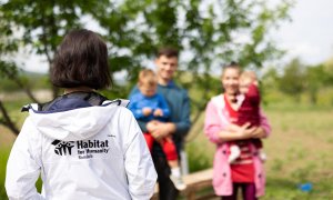 400.000 de euro pentru Habitat for Humanity de la Fundația Coca-Cola HBC