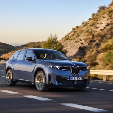 BMW arată că mașinile electrice premium au fost mai populare în 2025