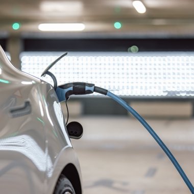 Încărcarea la 1.000 de V, soluția pentru alimentare rapidă a mașinilor electrice?
