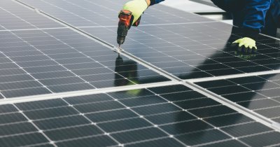 Panourile solare și pompele de căldură, eroii crizei energetice în Marea Britanie