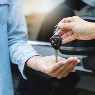 Piața auto electrificată din România atinge un nivel record în 2026
