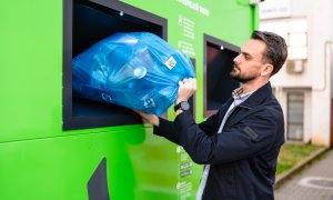 IZI, primul sistem din România care preia ambalajele cu sacul, ajunge la 1 milion de returnări