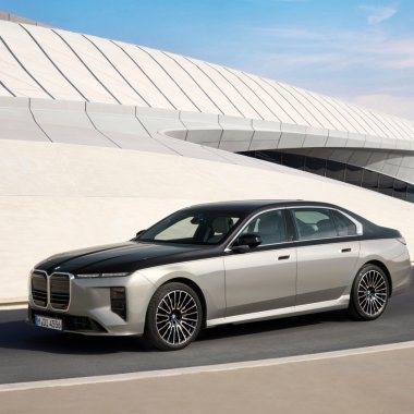 BMW prezintă noul Seria 7, cu tehnologii Neue Klasse și noi motorizări electrice