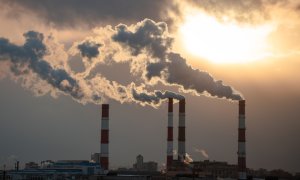 Energia solară pierde 111 TWh anual din cauza poluării generate de cărbune