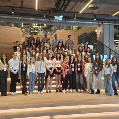 Technovation Girls: ce fel de inițiative cu impact social dezvoltă elevele din România