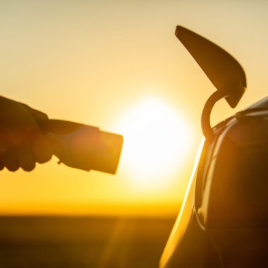 Nissan se alătură unui proiect ce vizează următoarea inovație pentru baterii