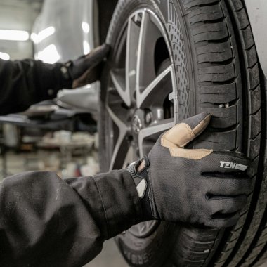 Cum ne pot ajuta anvelopele uzate să folosim mai eficient o mașină electrică