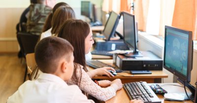 Dăm Click pe România: 38.000 de calculatoare recondiționate și donate