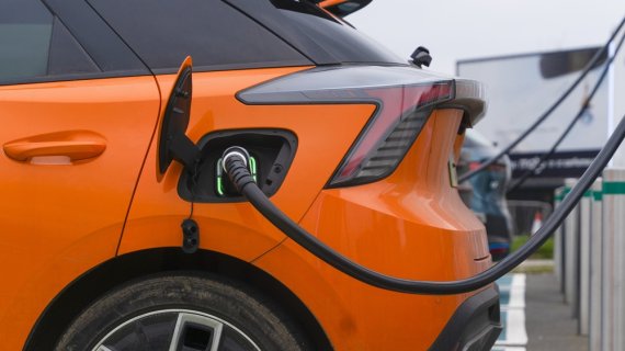 Spania investește 100 de milioane de euro într-o rețea de încărcare rapidă pentru automobile