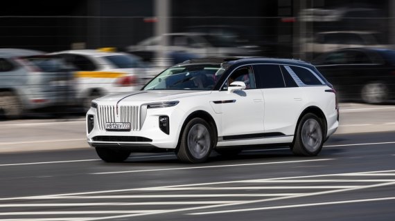 O mașină electrică din China s-a încărcat aproape la fel de rapid ca și cum i-ai fi făcut un plin de benzină