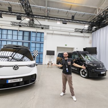 Am văzut în Berlin monovolumul Volkswagen care te va conduce singură prin oraș în Europa