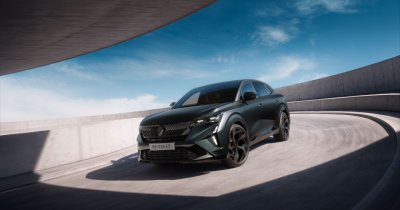 Renault aduce în România 50 de SUV-uri Rafale în ediție limitată Hypnotic. Când îl poți comanda