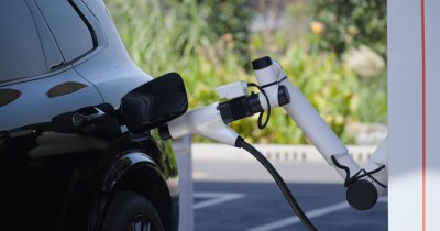 Geely prezintă cea mai rapidă tehnologie de încărcare pentru mașini electrice