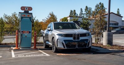 BMW iX5 se încarcă în doar 22 de minute într-un proiect demonstrativ